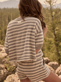 Full Stride Stripe Top Detail 4 - AS Kids