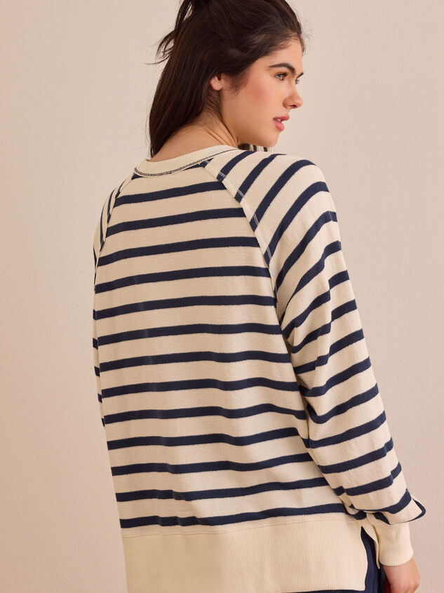 Warm-up Stripe Pullover Detail 5 - ALTAR'D STATE KIDS