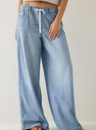 Maryann High-Rise Twist Baggy Jean Detail 5 - AS Kids