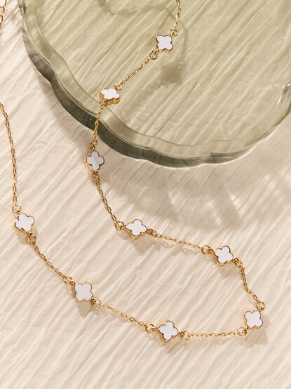 18K Gold Dainty Clover Choker - ALTAR'D STATE KIDS