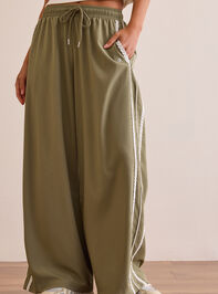 Relay Lace Stripe Pant Detail 2 - AS Kids