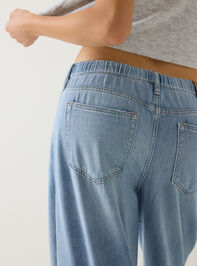 Maryann High-Rise Twist Baggy Jean Detail 7 - AS Kids
