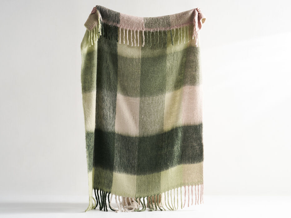 Pansy Throw - ALTAR'D STATE KIDS - 