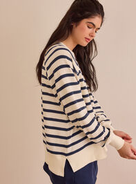 Warm-up Stripe Pullover Detail 4 - ALTAR'D STATE KIDS