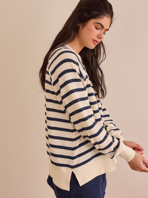 Warm-up Stripe Pullover Detail 4 - ALTAR'D STATE KIDS