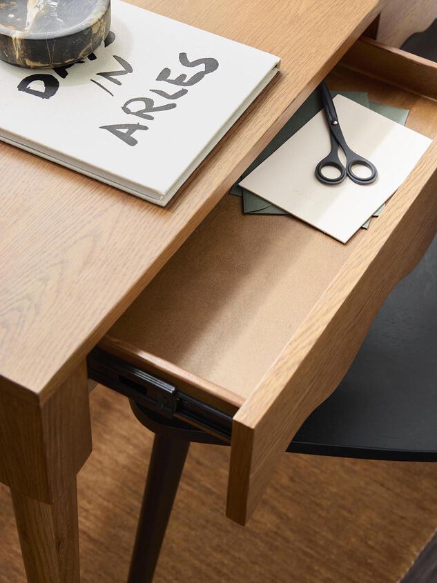 Phoebe Desk Detail 7 - ALTAR'D STATE KIDS