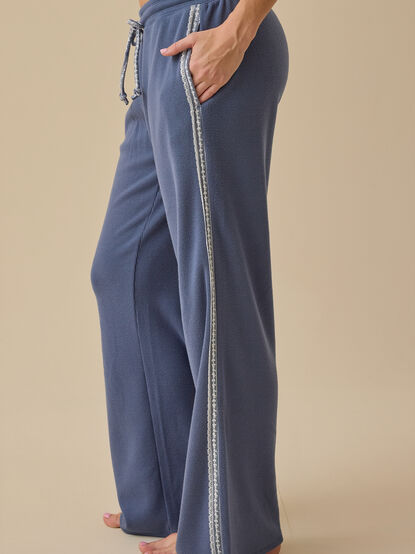 Lylah Lounge Pant - ALTAR'D STATE KIDS