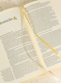 Hosanna Revival NLT Journaling Bible: Belfast Theme Detail 3 - ALTAR'D STATE KIDS