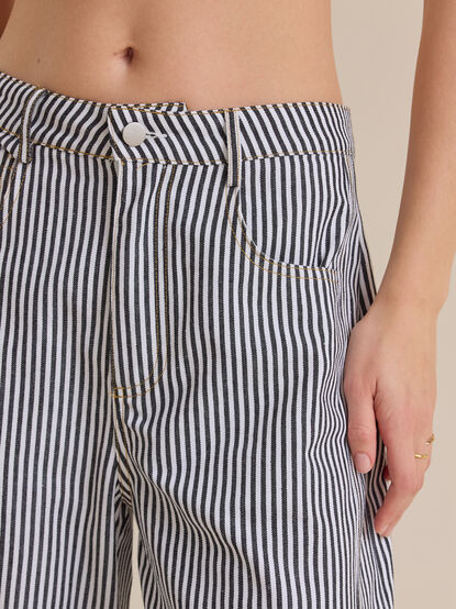 Caven High Rise Barrel Pants - ALTAR'D STATE KIDS