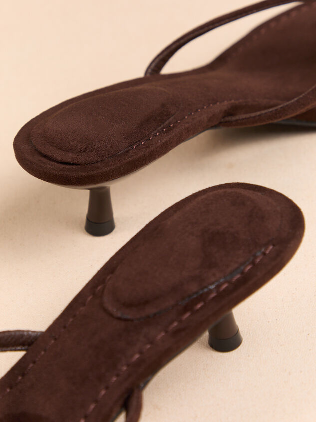 Verona Suede Kitten Heel Detail 4 - AS Kids
