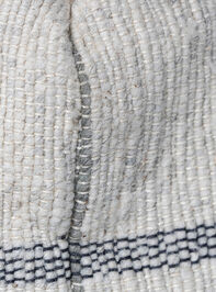 Lily Pouf Detail 5 - AS Kids