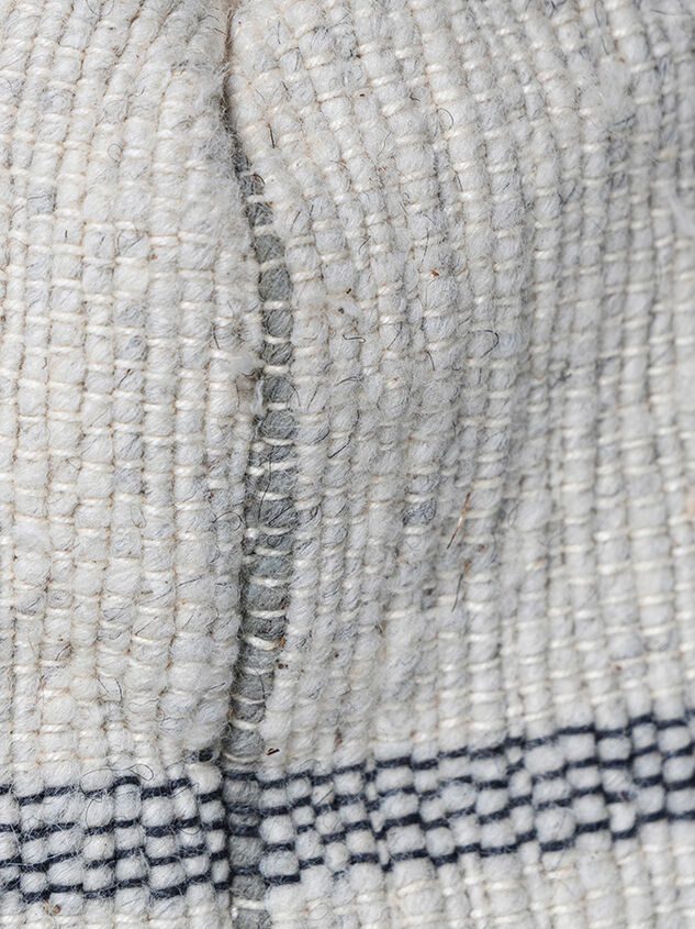 Lily Pouf Detail 5 - AS Kids