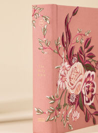 Hosanna Revival Notetaking Bible- Rosedal Theme Detail 5 - ALTAR'D STATE KIDS