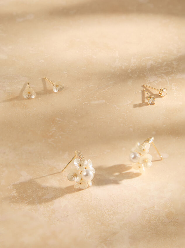 Flower Pearl Cluster Earring Set Detail 2 - ALTAR'D STATE KIDS