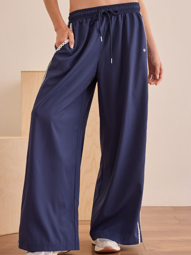 Relay Lace Stripe Pant Detail 2 - AS Kids