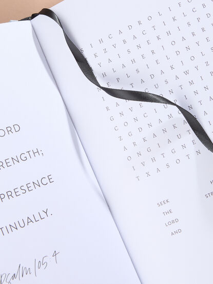 The Wordsearch Book: God's Presence - ALTAR'D STATE KIDS