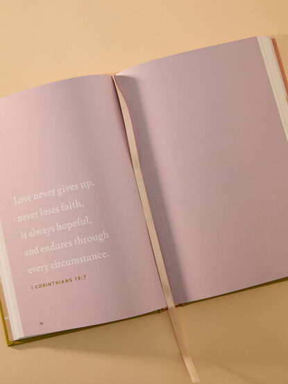 5 Minutes with Every Book of the Bible: New Testament - ALTAR'D STATE KIDS