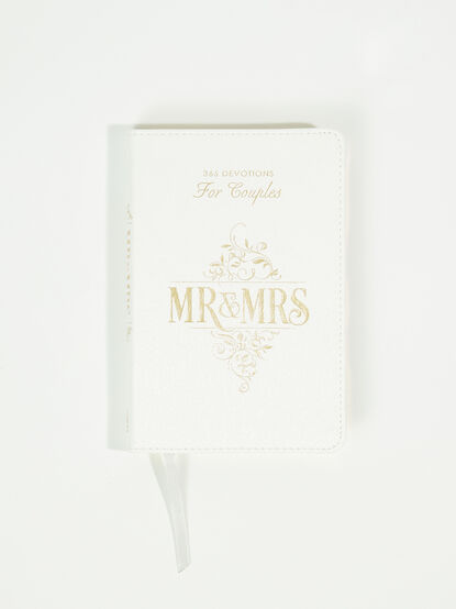 366 Devotions for Couples - ALTAR'D STATE KIDS