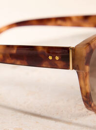 Moxie Cat-Eye Sunglasses Detail 4 - AS Kids