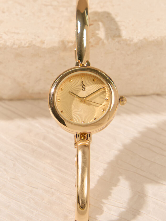 Minimal Luxe Round Watch Detail 2 - AS Kids