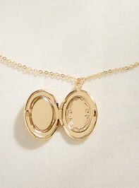 Dried Flower Locket Necklace Detail 4 - AS Kids