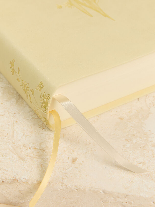 Hosanna Revival NLT Journaling Bible: Belfast Theme Detail 2 - ALTAR'D STATE KIDS