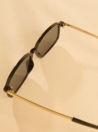 Lisa Square Sunglasses Detail 2 - ALTAR'D STATE KIDS