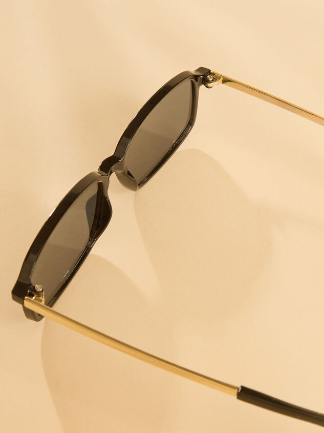 Lisa Square Sunglasses Detail 2 - ALTAR'D STATE KIDS