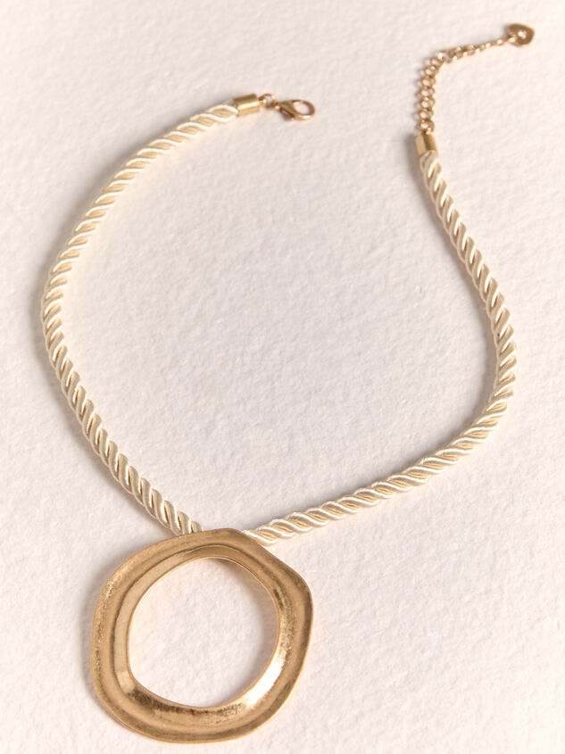 Alyson Circle Necklace Detail 2 - AS Kids