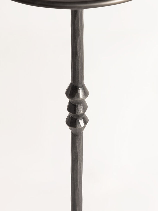Marion Metal Cocktail Table 24" Detail 4 - AS Kids