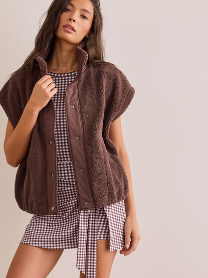 Rally Sherpa Button Vest - AS Kids