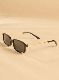 Lisa Square Sunglasses Detail 3 - ALTAR'D STATE KIDS