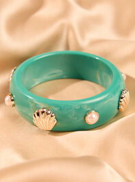 Brynn Shell Bangle Detail 2 - ALTAR'D STATE KIDS