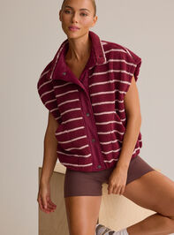 Apr&egrave;s Stripe Sherpa Vest Detail 2 - AS Kids