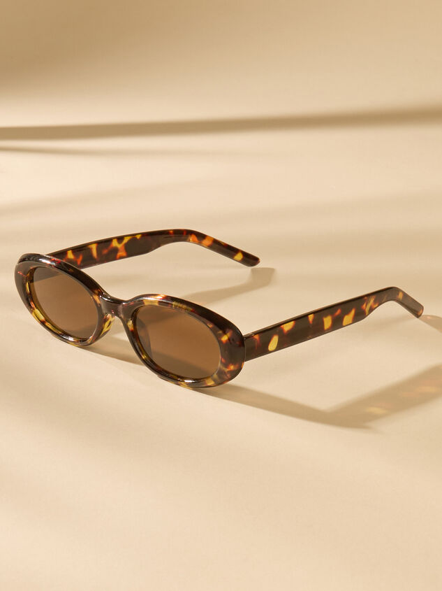 Amelia Oval Sunglasses Detail 3 - ALTAR'D STATE KIDS