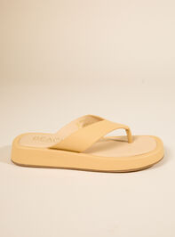 Malle Chunky Flip Flop Detail 3 - ALTAR'D STATE KIDS