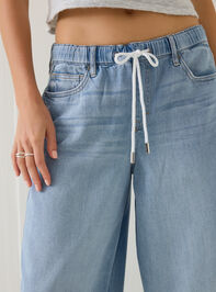Maryann High-Rise Twist Baggy Jean Detail 2 - AS Kids