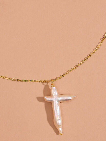 Pearl Promise Cross Necklace - ALTAR'D STATE KIDS
