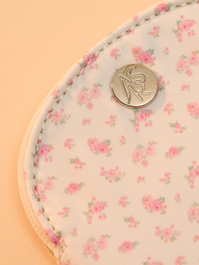 Keychain Wallet Lanyard Detail 3 - ALTAR'D STATE KIDS