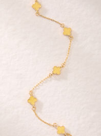 18k Yellow Clover Choker Detail 2 - AS Kids