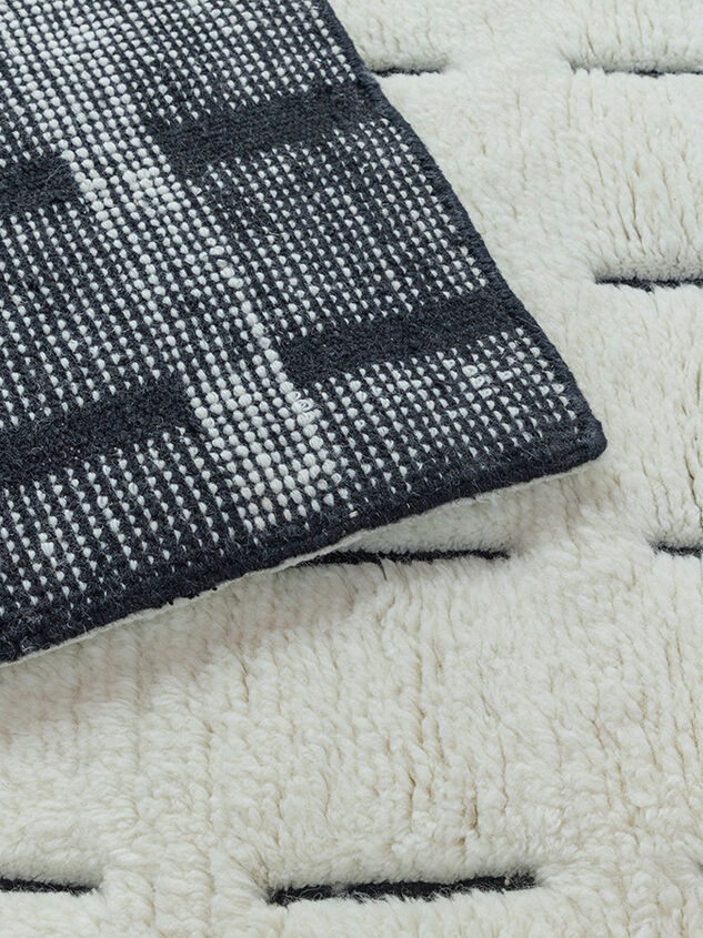 Yucca Handwoven Rug Detail 5 - AS Kids