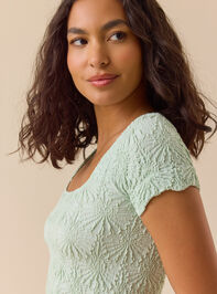 Blaire Short Sleeve Seamless Floral Tee Detail 4 - ALTAR'D STATE KIDS