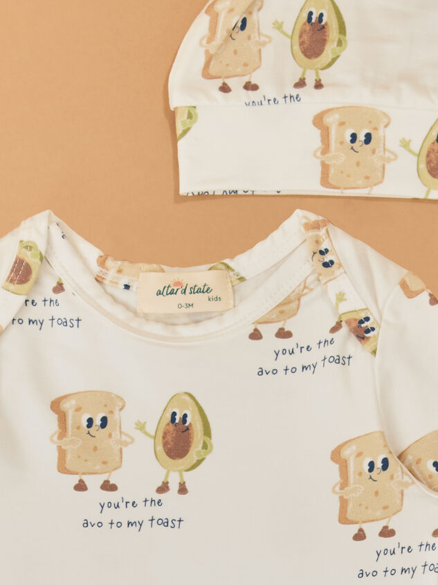 Little Avos Gown and Cap Detail 2 - AS Kids