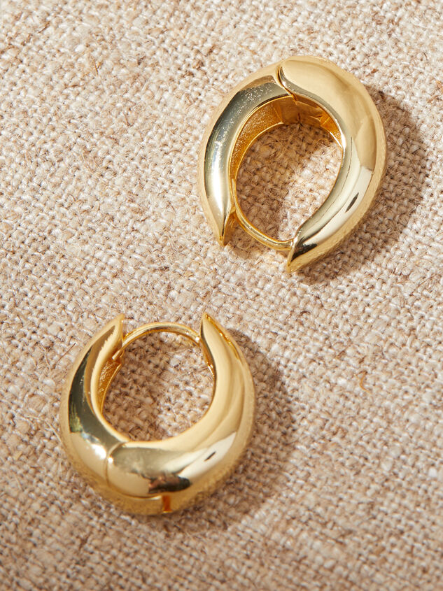 18K Gold Hinge Oval Hoop Detail 3 - ALTAR'D STATE KIDS