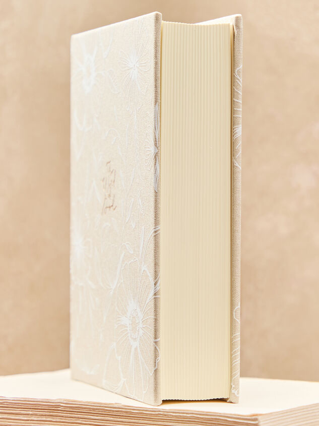 Hosanna Revival NLT Journaling Bible: Cordova Theme Detail 5 - ALTAR'D STATE KIDS