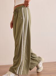 Relay Lace Stripe Pant Detail 4 - AS Kids