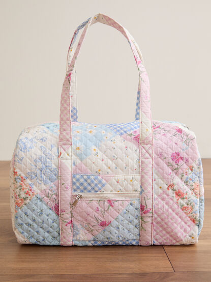 Everly Quilted Duffel Bag - ALTAR'D STATE KIDS