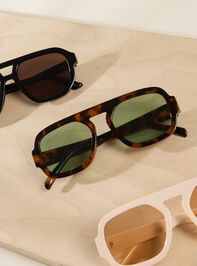 Timeless Tint Sunglasses Detail 5 - ALTAR'D STATE KIDS
