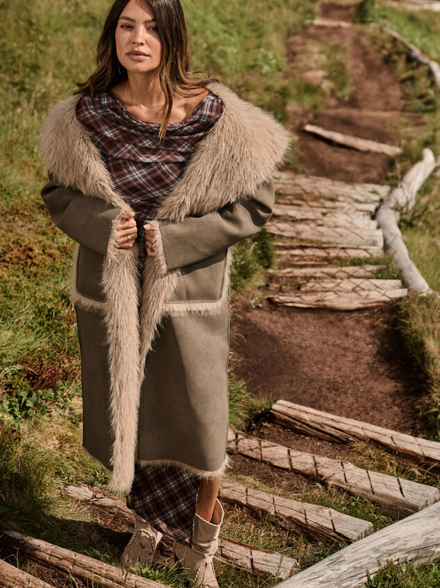 Aspen Coat Detail 3 - AS Kids