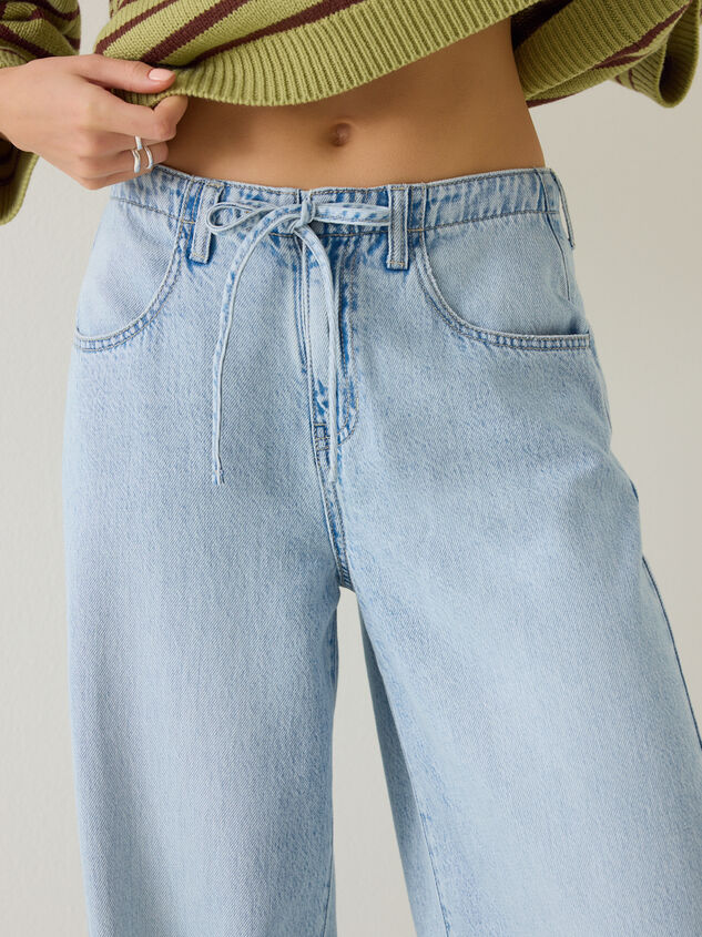 Janae High-Rise Jean Detail 3 - AS Kids